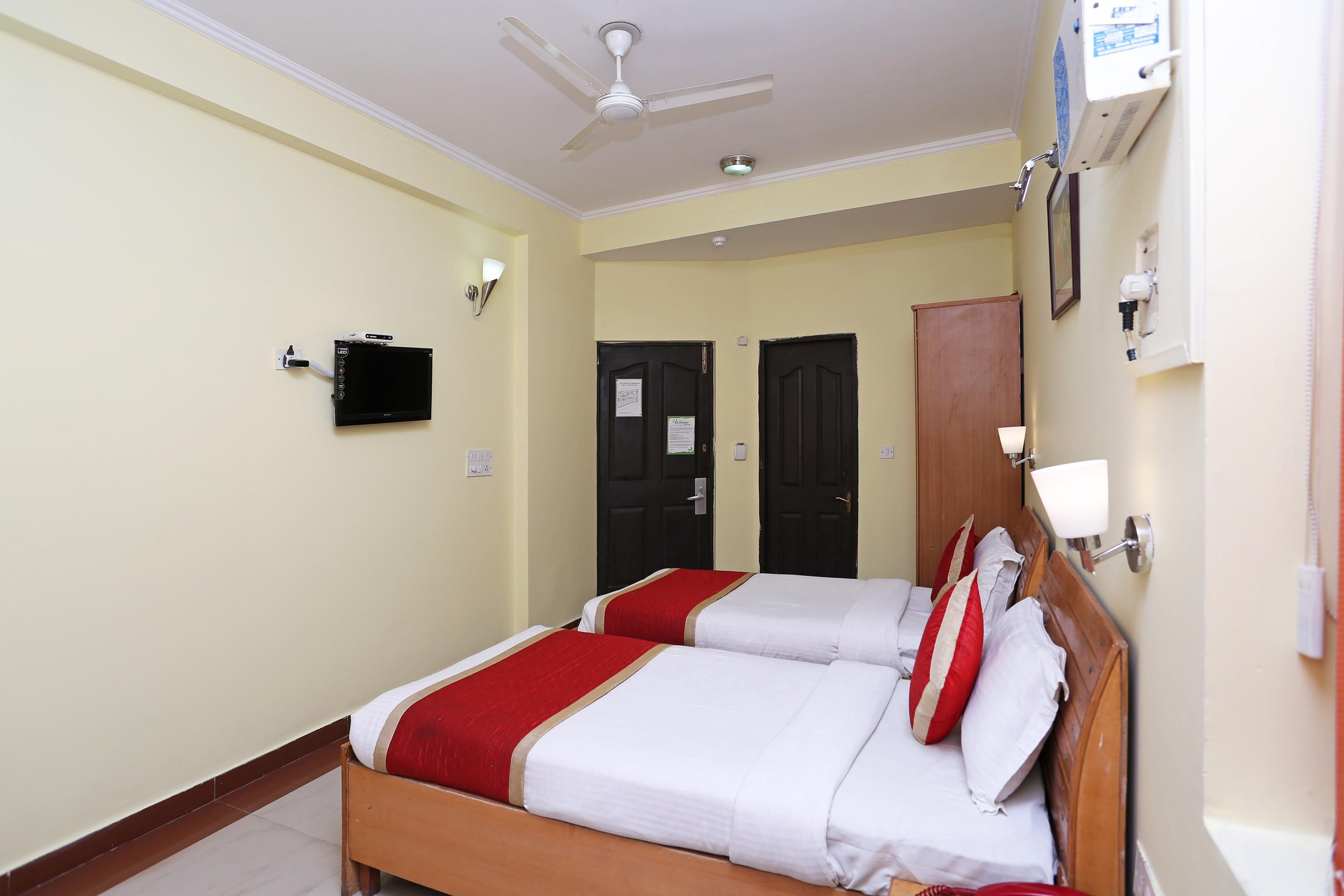 Sun Hotel Haridwār Екстериор снимка