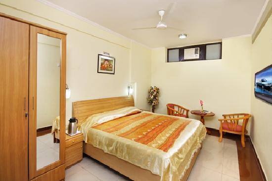 Sun Hotel Haridwār Екстериор снимка