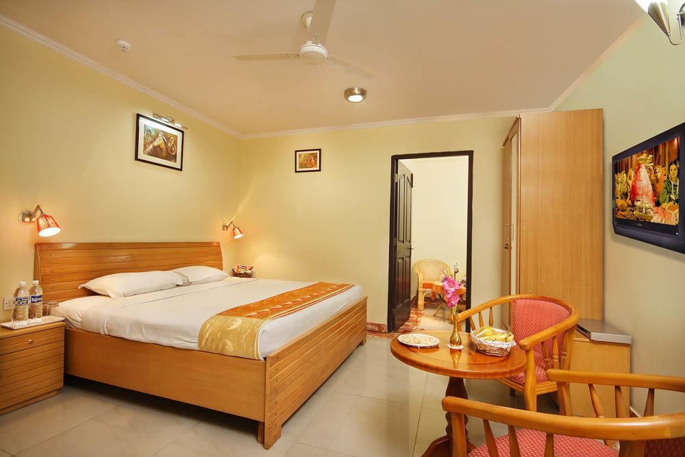 Sun Hotel Haridwār Екстериор снимка