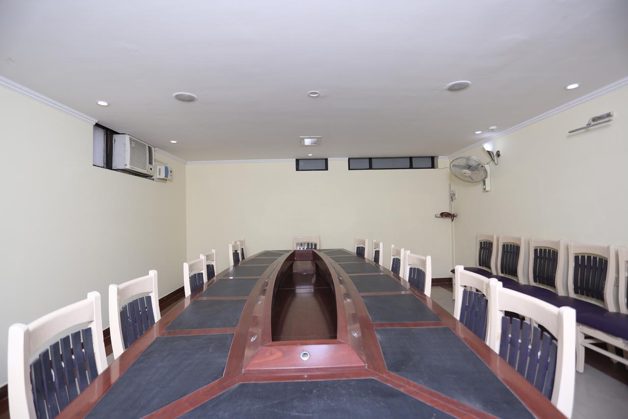 Sun Hotel Haridwār Екстериор снимка